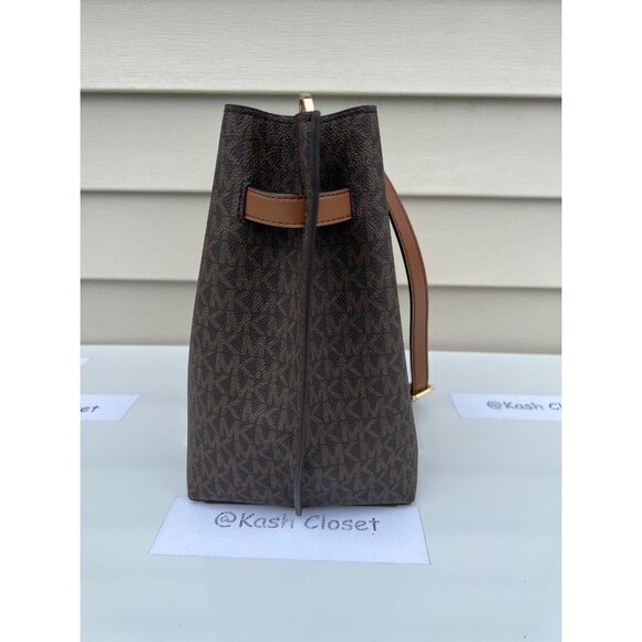 Michael Kors Bucket Bag Emilia Small Drawstring Crossbody MK Signature Brown - Picture 5 of 9